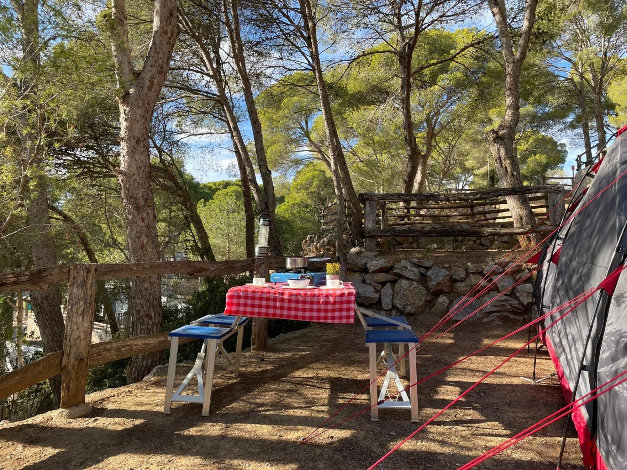 Camping Castell Montgri **** ลาเอสตาร์ติต ภายนอก รูปภาพ