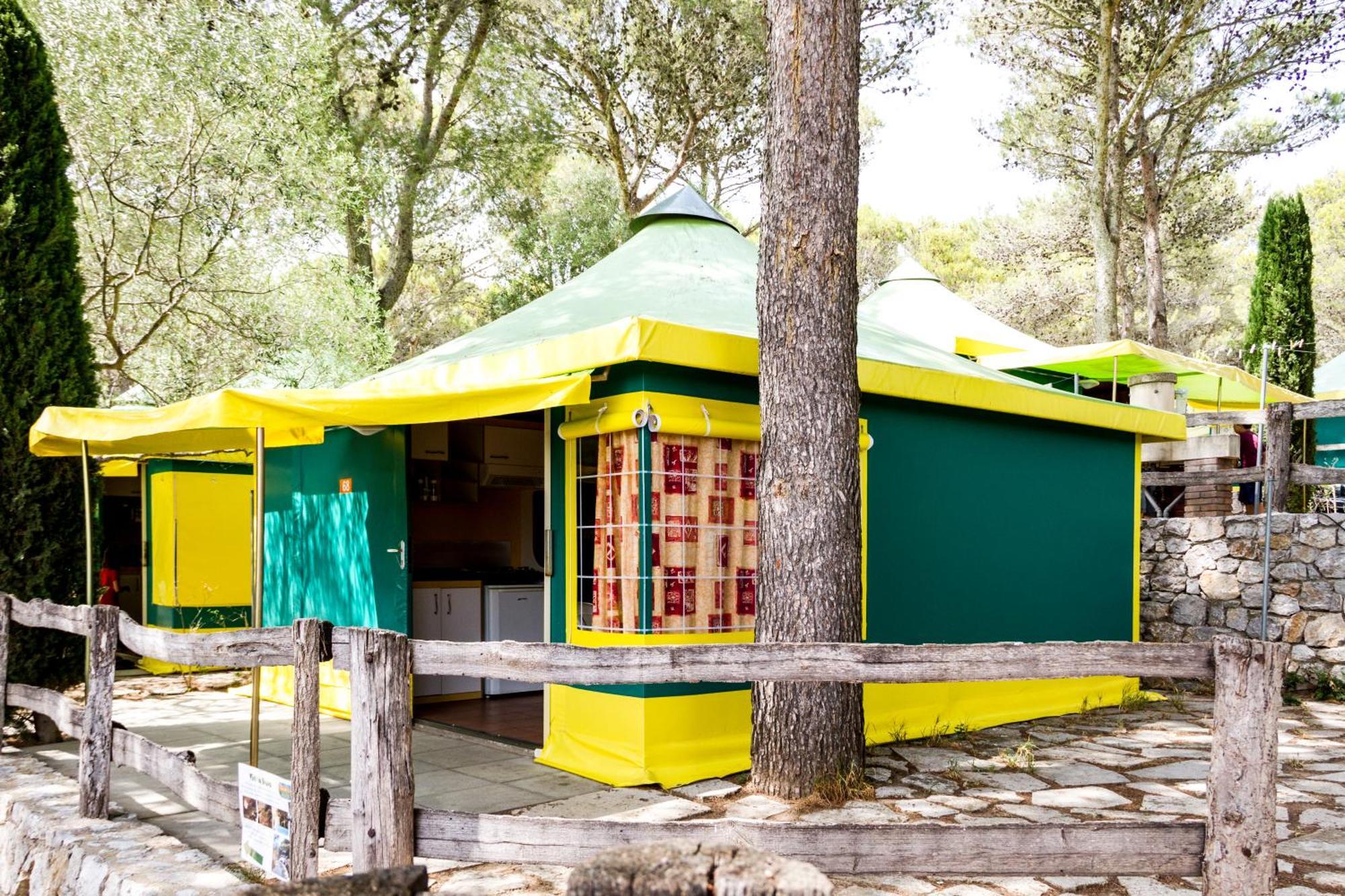 Camping Castell Montgri **** ลาเอสตาร์ติต ภายนอก รูปภาพ