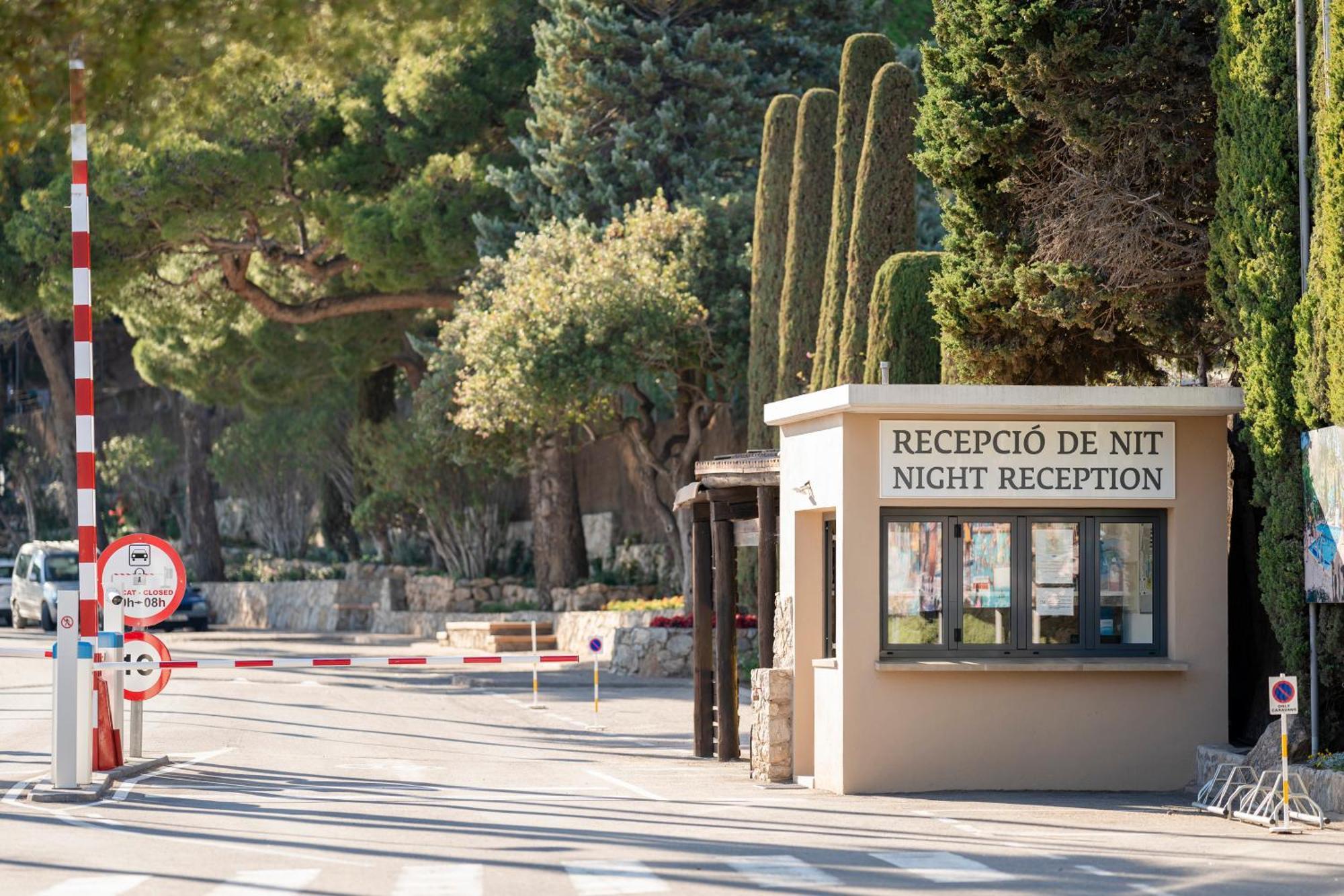 Camping Castell Montgri **** ลาเอสตาร์ติต ภายนอก รูปภาพ