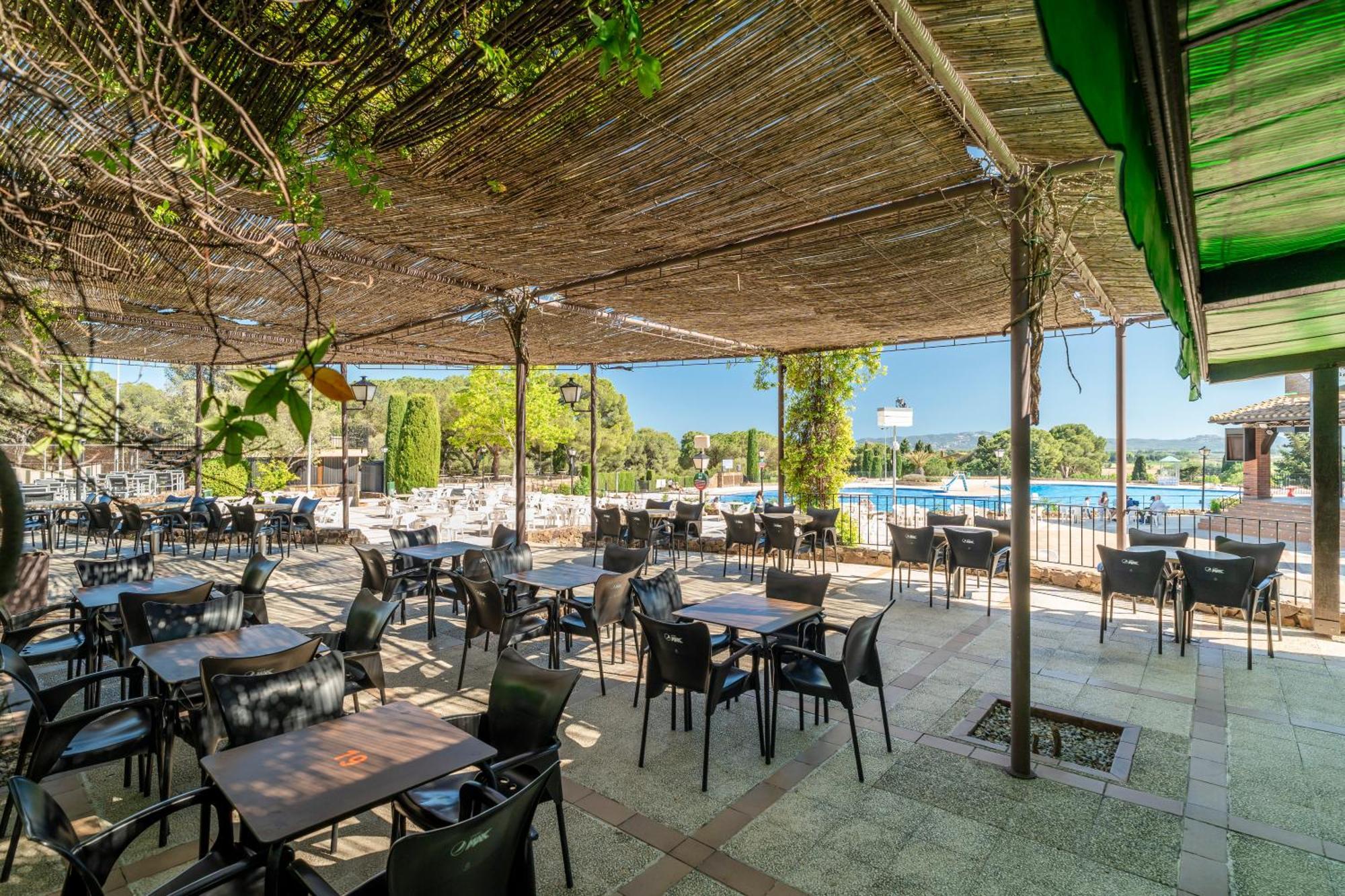 Camping Castell Montgri **** ลาเอสตาร์ติต ภายนอก รูปภาพ